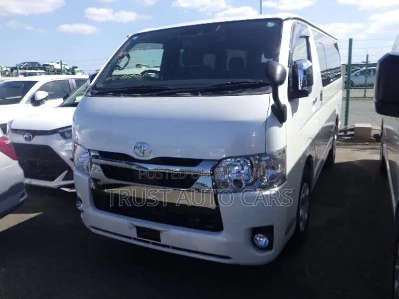 Toyota Hiace DARK PRIME2 GRADE: 5 2021
