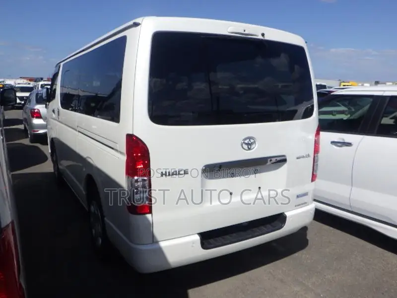 Toyota Hiace DARK PRIME2 GRADE: 5 2021