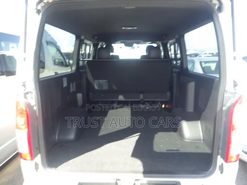 Toyota Hiace DARK PRIME2 GRADE: 5 2021