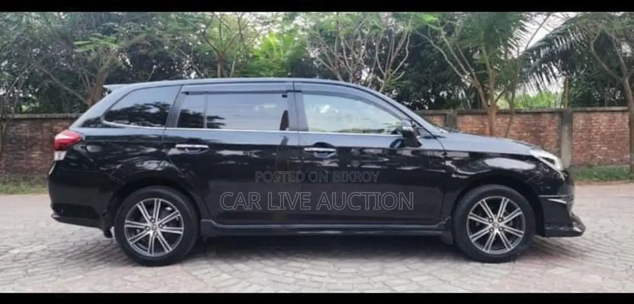 Toyota Fielder HYBRID WXB 2015