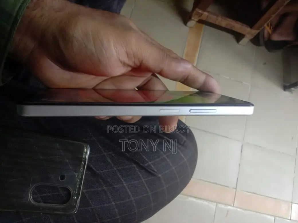 OPPO A5x RAM 4 128 (Used)