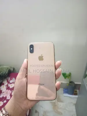 Apple iPhone XS . (Used)