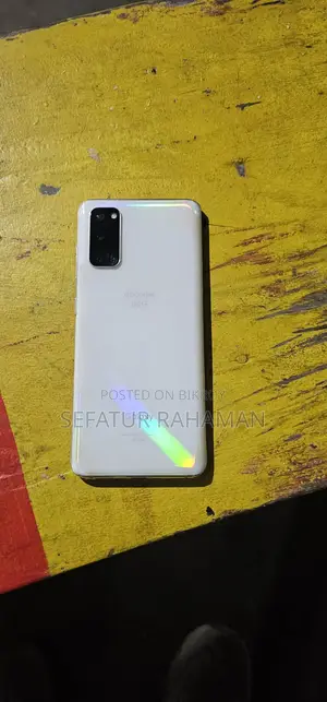 Samsung Galaxy S20 (Used)