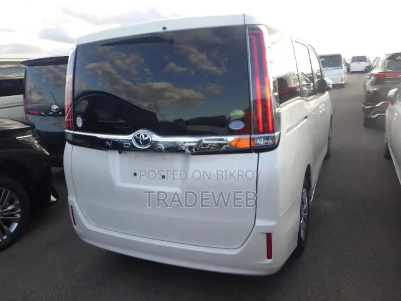 Toyota Noah X Package OCTANE 20 2020