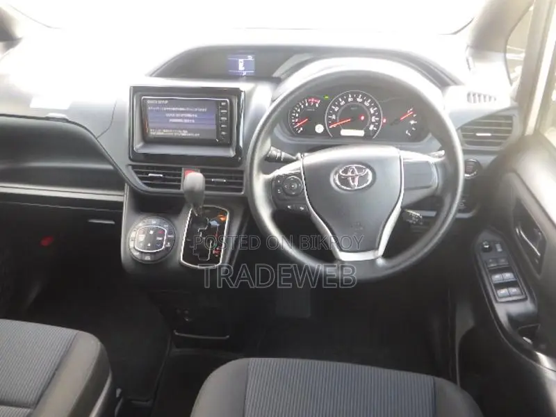 Toyota Noah X Package OCTANE 20 2020
