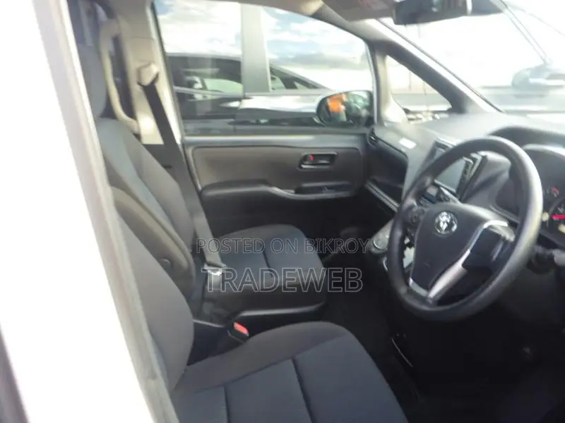 Toyota Noah X Package OCTANE 20 2020