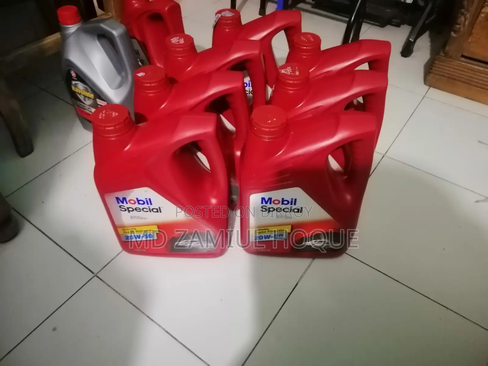 Empty Special Mobil Gallons
