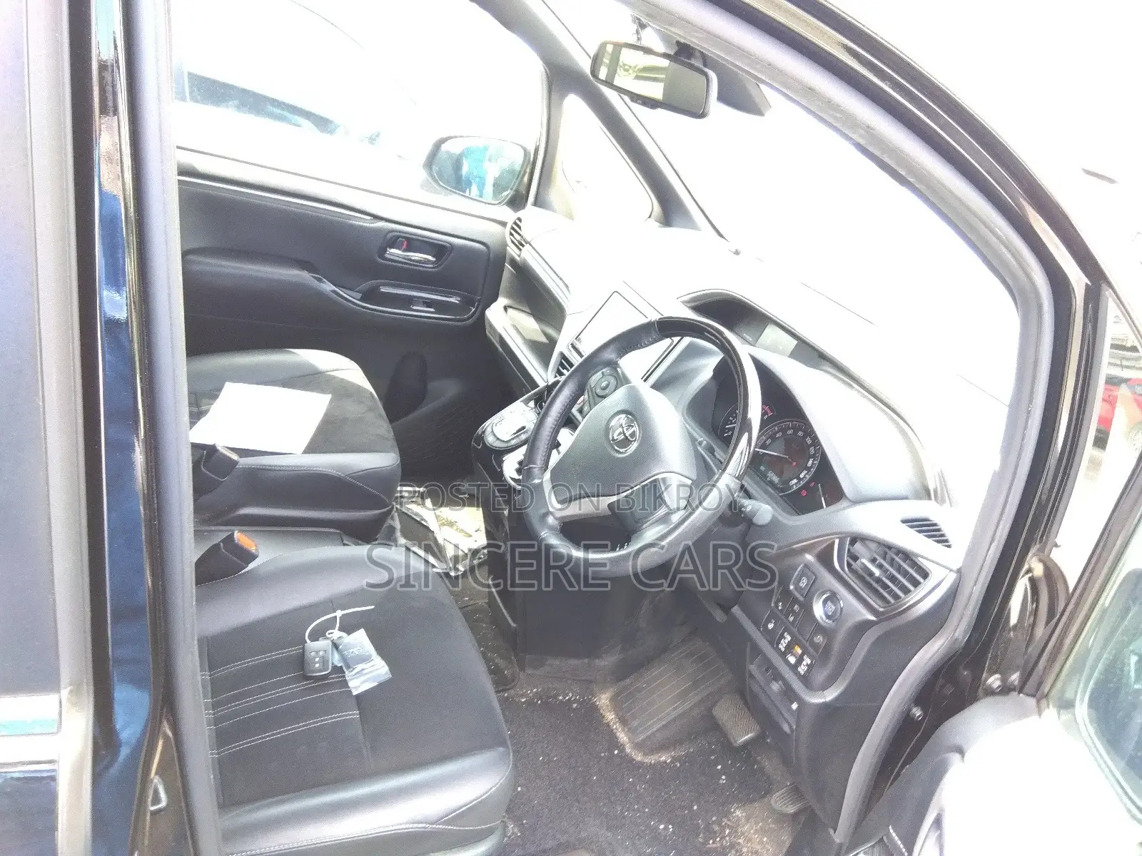 Toyota Esquire GI PREMIUM NON-HV 4P 2020