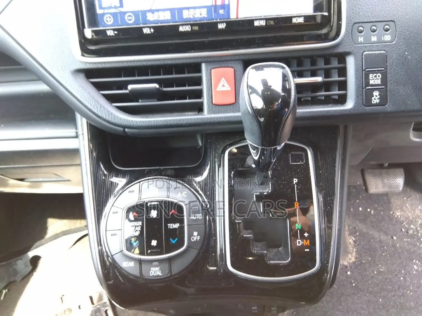 Toyota Esquire GI PREMIUM NON-HV 4P 2020