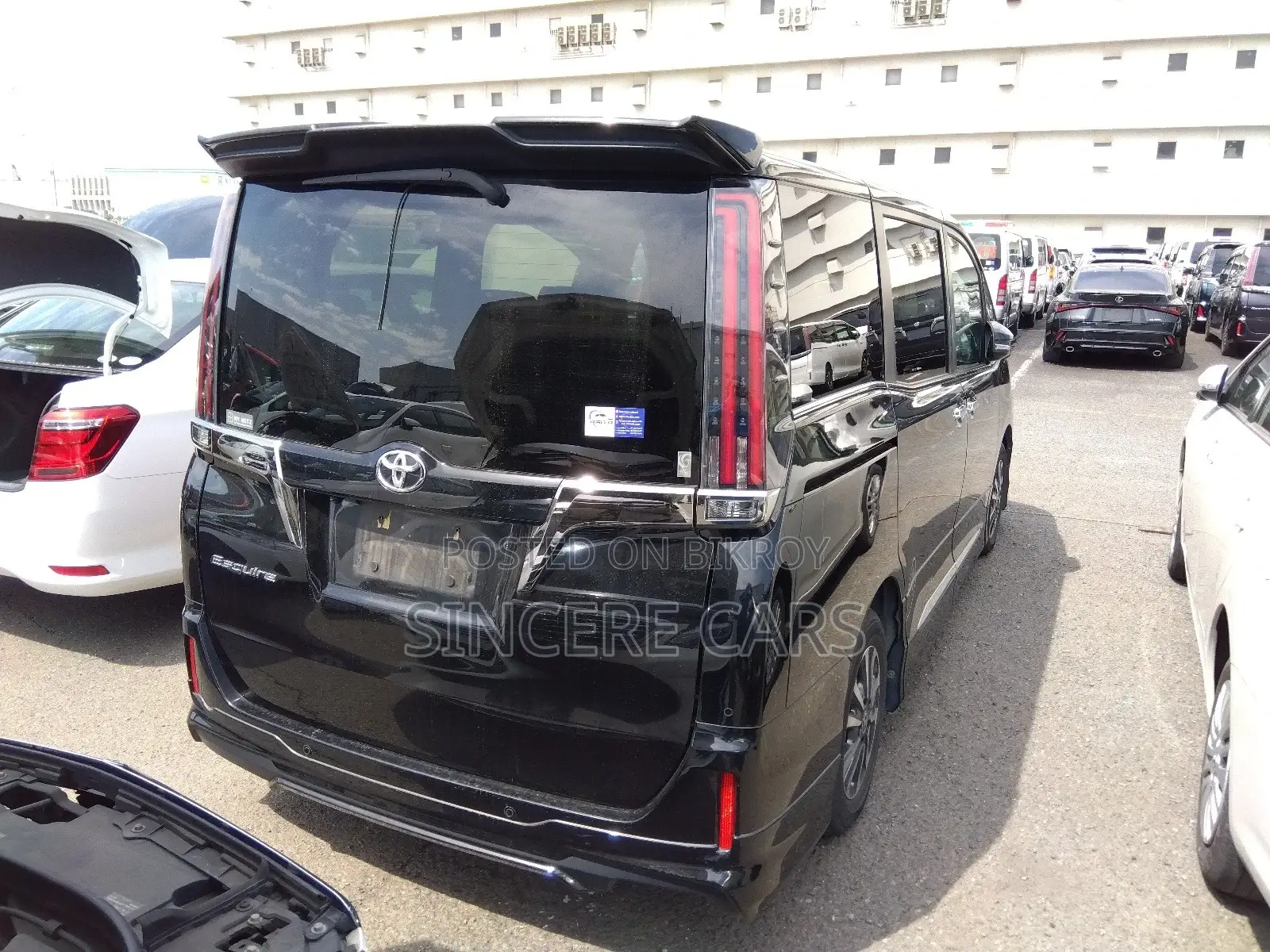 Toyota Esquire GI PREMIUM NON-HV 4P 2020