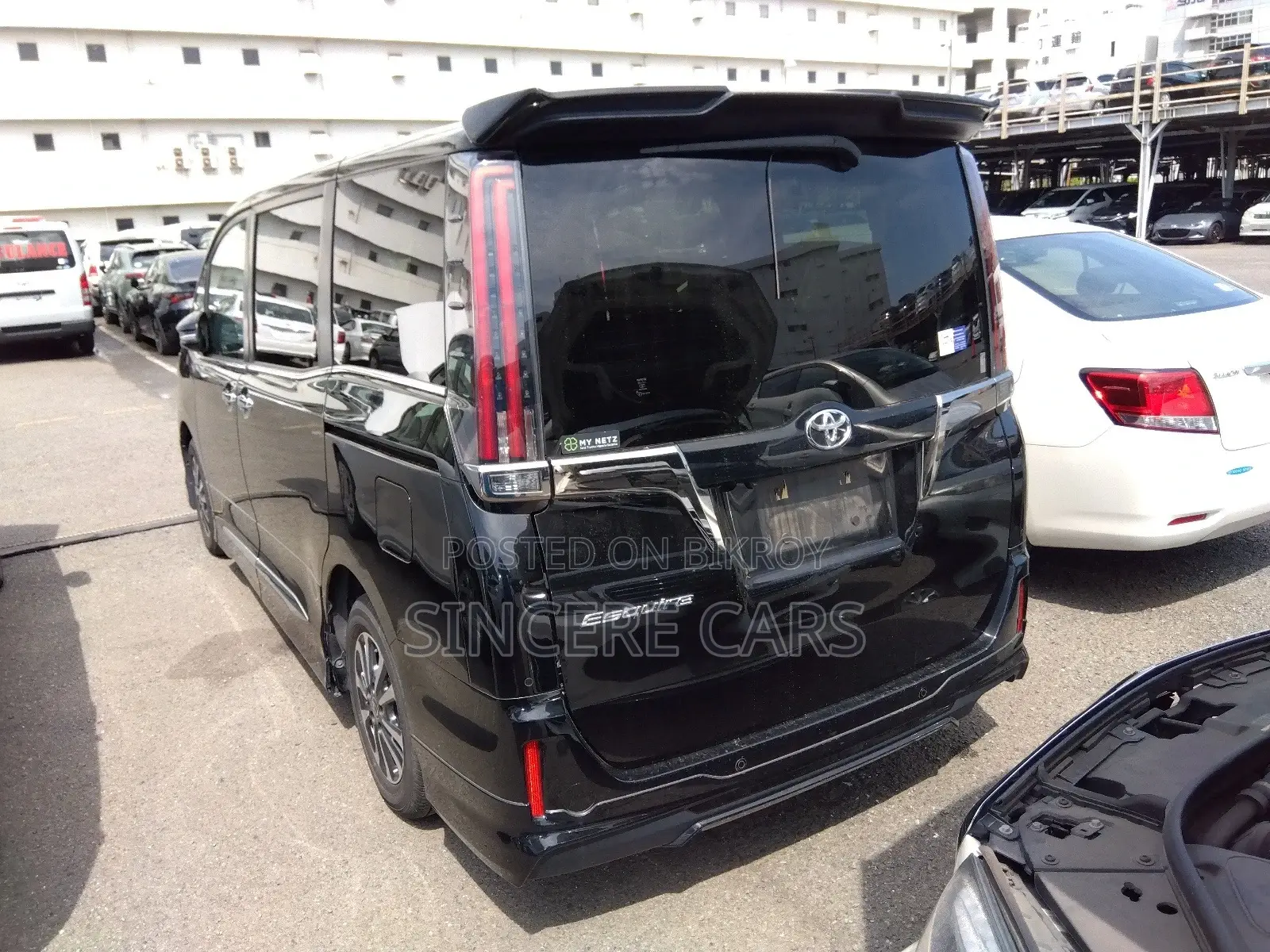 Toyota Esquire GI PREMIUM NON-HV 4P 2020