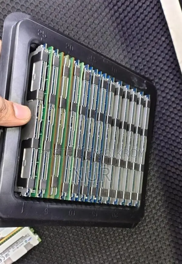 SAMSUNG 32GB 4Rx4 PC3L-12800L-11-12-CO