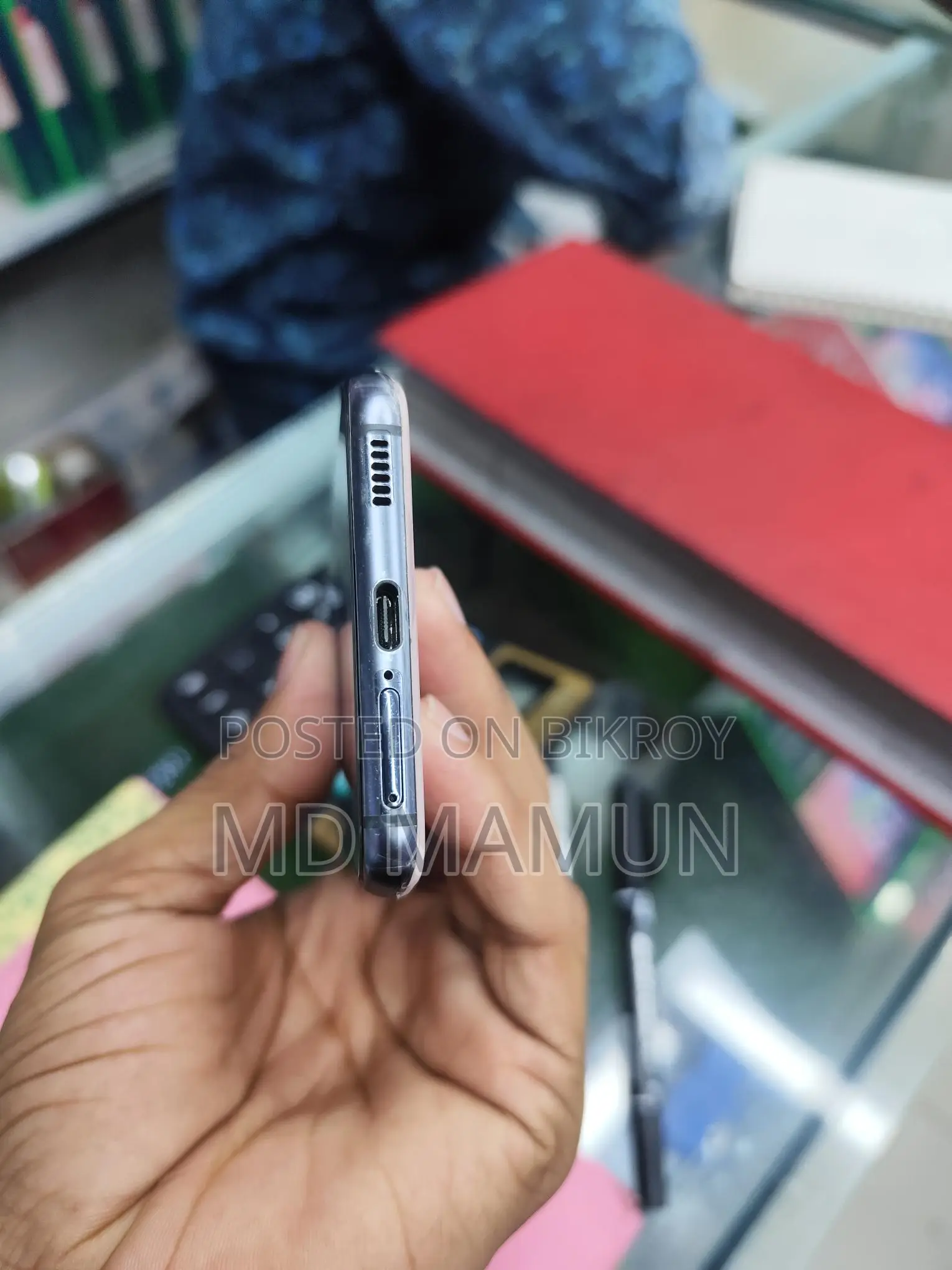 Samsung Galaxy S21 (8/128) (Used)