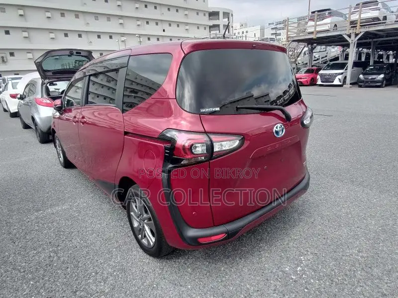 Toyota Sienta G-CUERO 2022