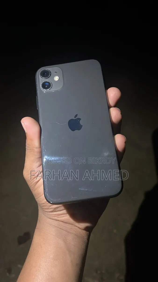 Apple iPhone 11 (Used)
