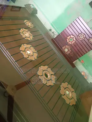 ডায়নিং টেবিল ও চার টা চেয়ার