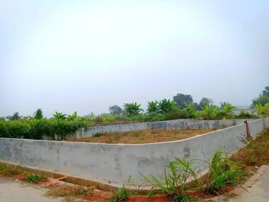 South-West Corner, 3 Katha In Sector#9