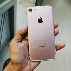Apple 32GB 7 (Used)
