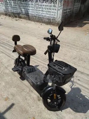 Revoo E Bike 2025
