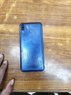Samsung Galaxy M20 (Used)
