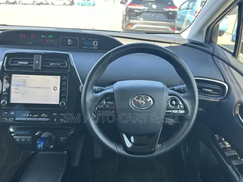 Toyota Prius A Touring Selection 2021
