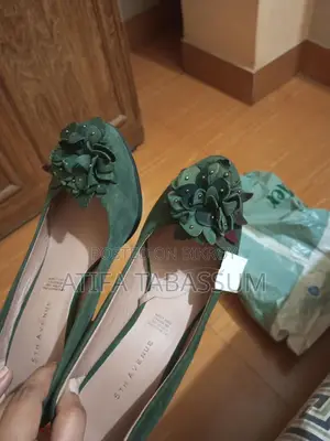 Heels sell