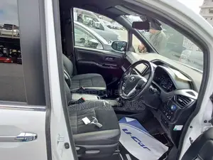 Toyota Esquire GI PREMIUM HYBRID 2021
