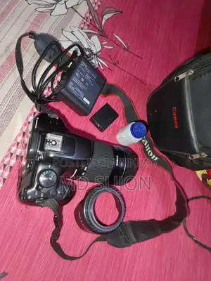 Canon 1300D