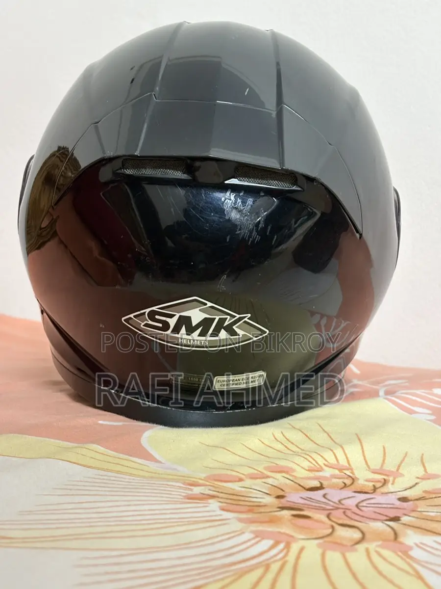 SMK Helmet