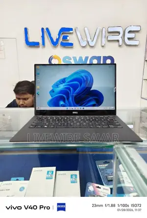 Dell XPS 13-9360 i5 7th Gen 8GB 256GB EID OFFER