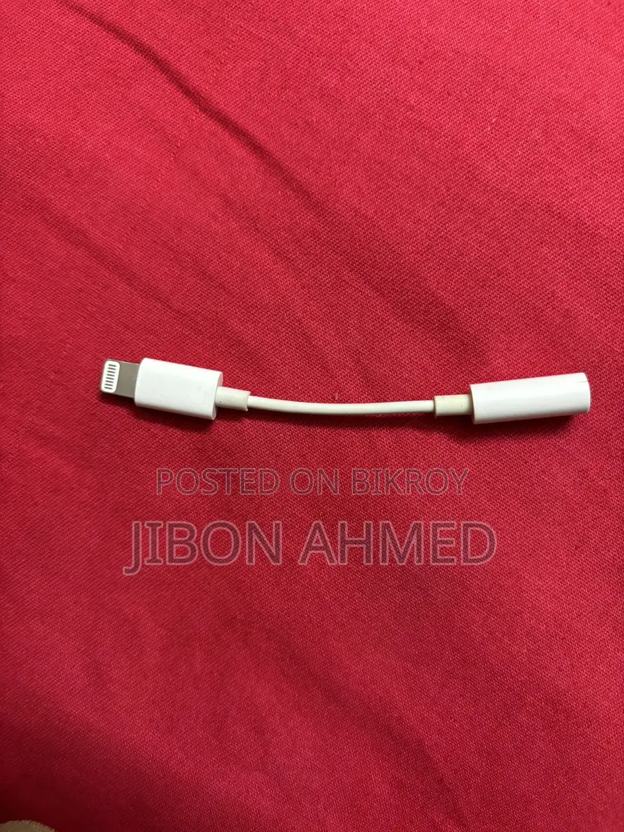 Lightning Cable to 3.5 Jack Earphone