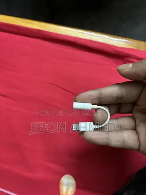 Lightning Cable to 3.5 Jack Earphone