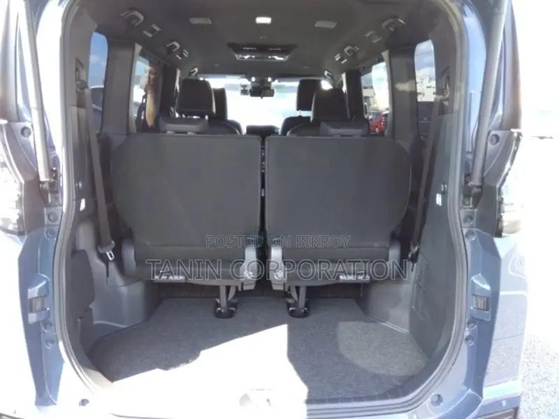Toyota Voxy Hybrid S-Z 4.5 Grade 2022