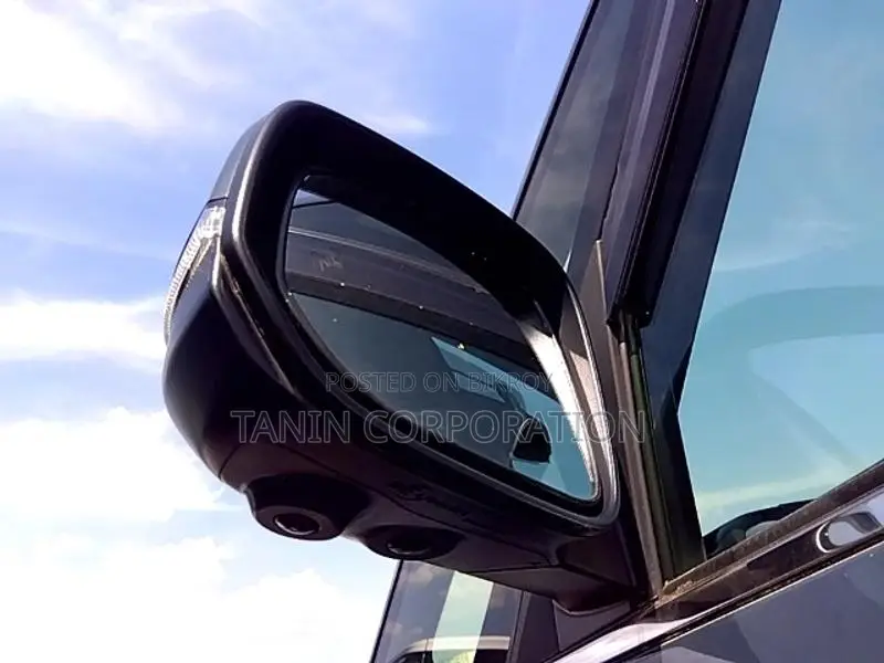 Toyota Voxy Hybrid S-Z 4.5 Grade 2022