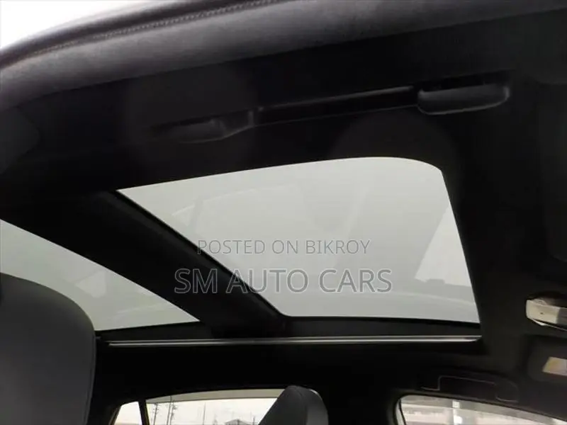 Toyota Harrier Hybrid Z Pearl 2021