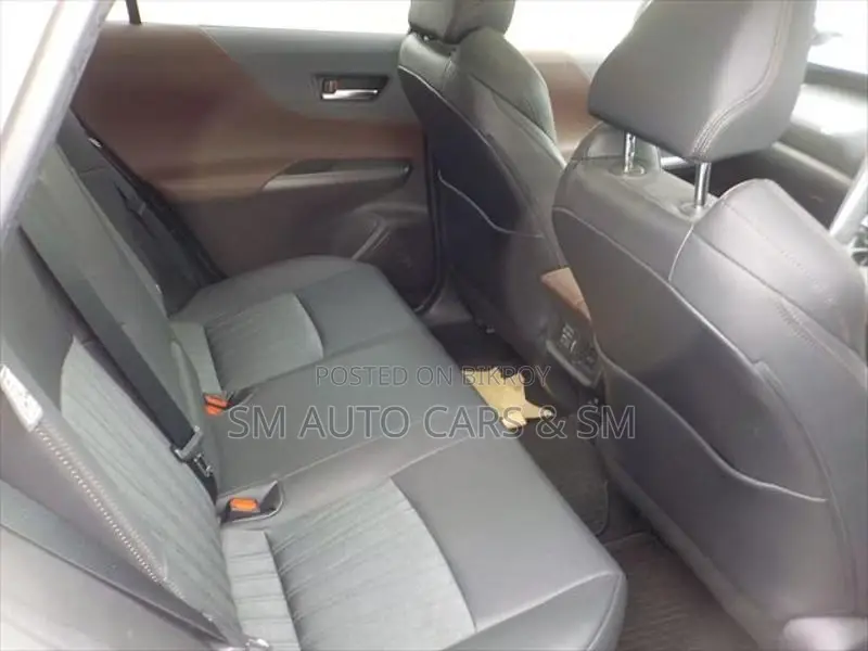 Toyota Harrier Hybrid Z Pearl 2021