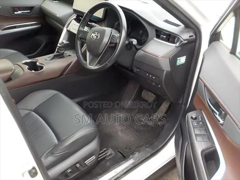 Toyota Harrier Hybrid Z Pearl 2021