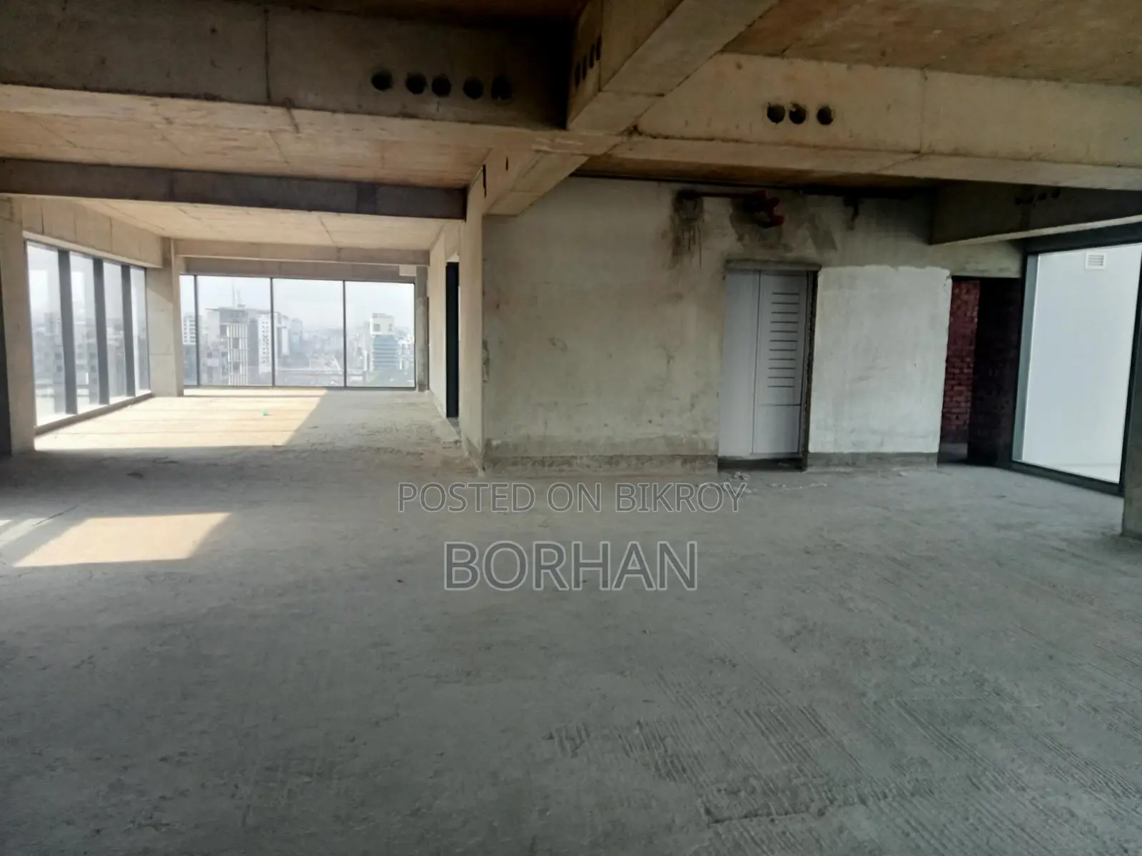 Commercial Floors for Rent Bank, Office, Showroom, Chamber, Buying house