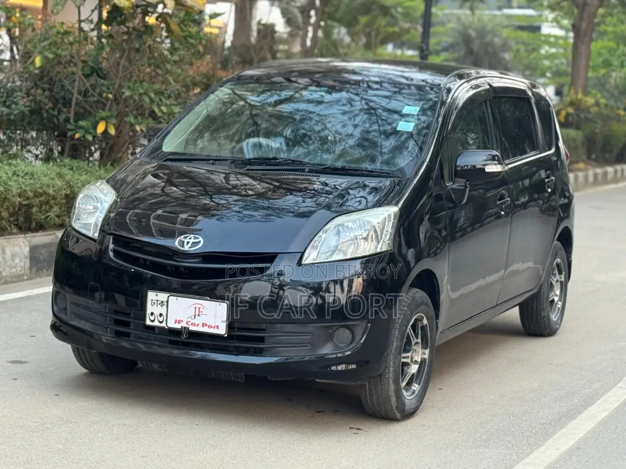 Toyota Passo Sette 7 Seater Octane 2009