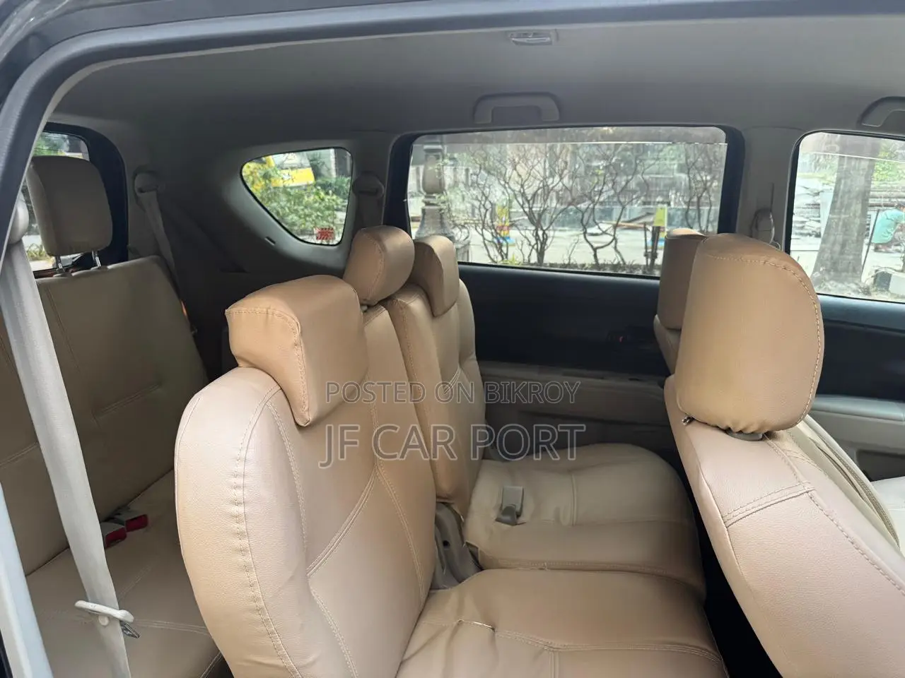 Toyota Passo Sette 7 Seater Octane 2009