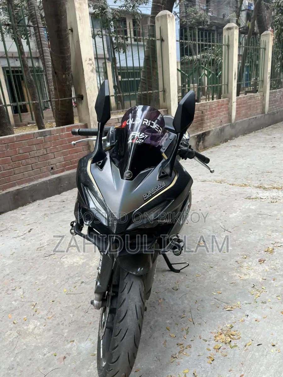 Honda CBR 150R 2021