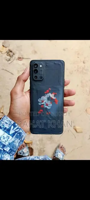 OnePlus 9R 8+128 (Used)