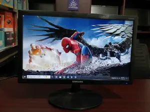 Samsung HD+ 19inch Full Fresh Monitor - S19D300
