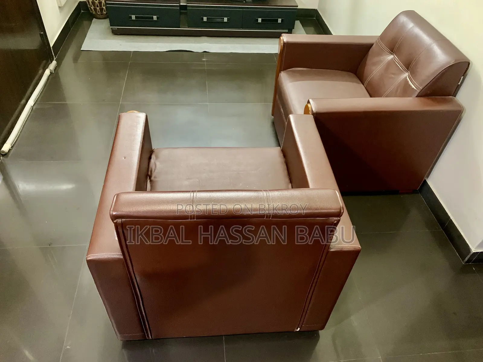 Singer Brand Sofa 2 Single