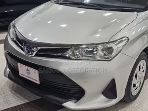 Toyota Axio EX Hybrid | Grade 5 2020