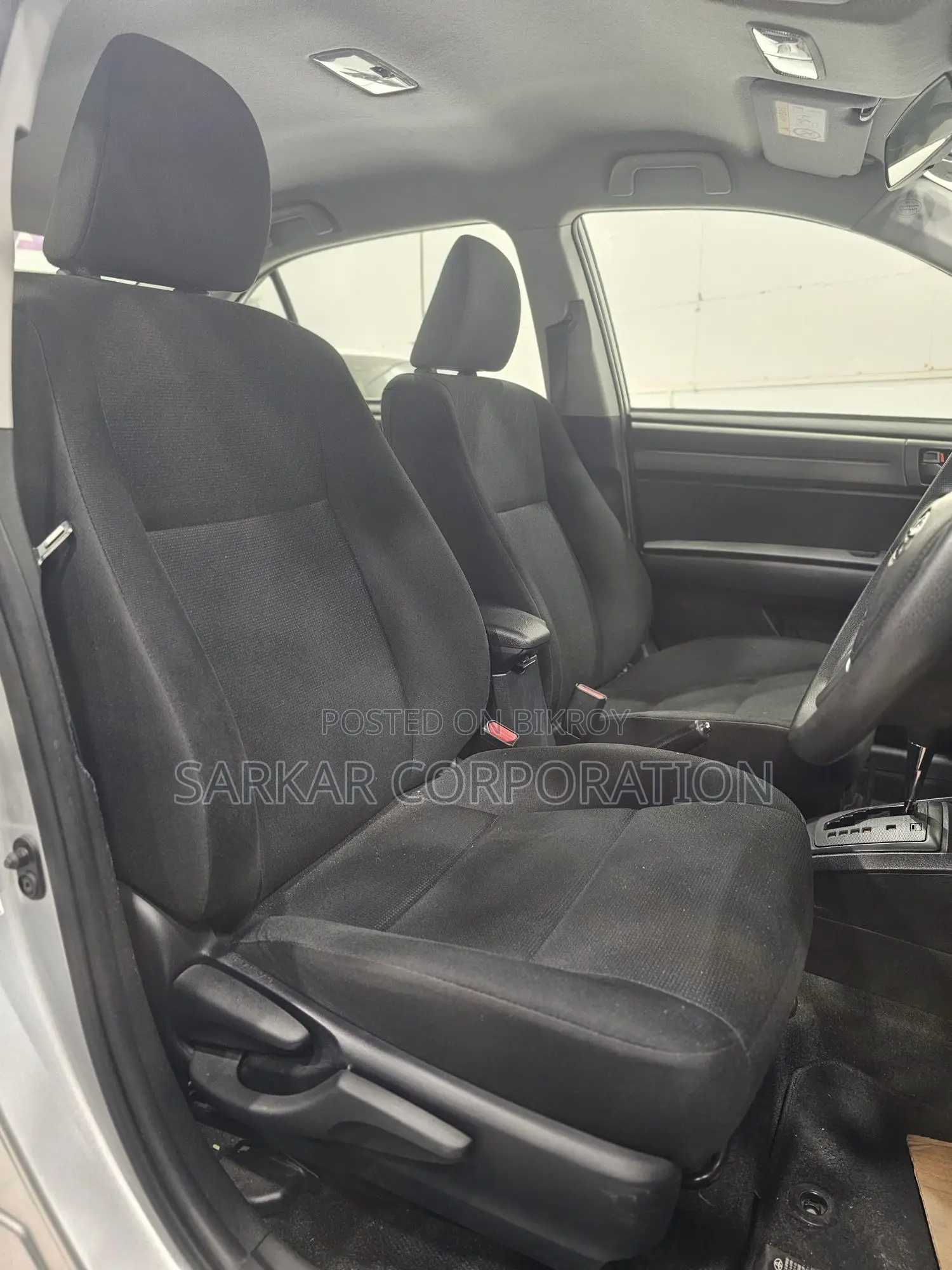Toyota Axio EX Hybrid | Grade 5 2020