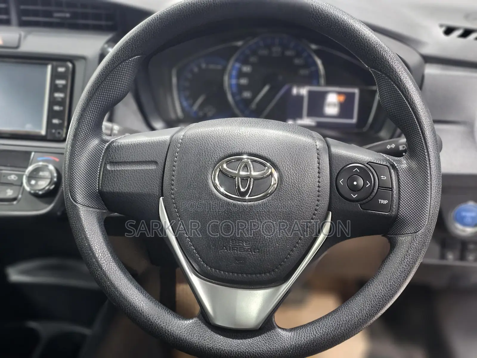 Toyota Axio EX Hybrid | Grade 5 2020