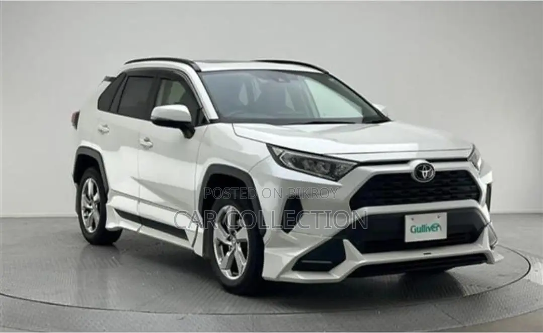 Toyota RAV4 G Hybrid Pearl 2021
