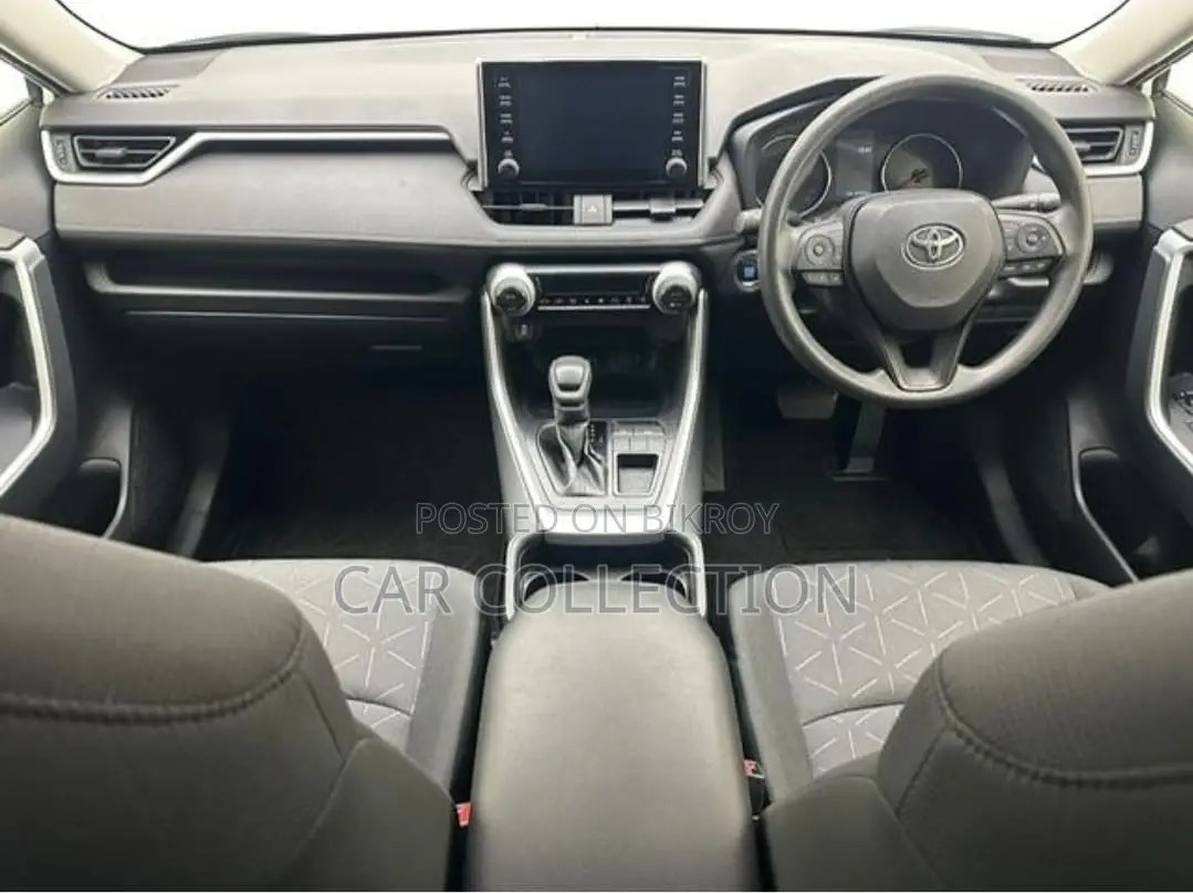 Toyota RAV4 G Hybrid Pearl 2021