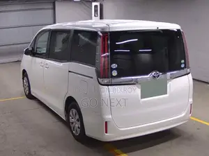 Toyota Noah X Smart 2020